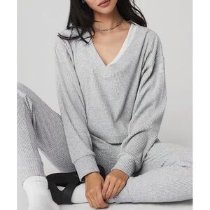Alo Yoga Muse V-Neck Sweater Grey Size Extra Small